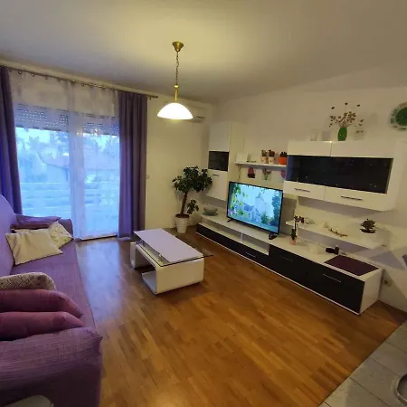 In Insel Rab 17562 * Banjol